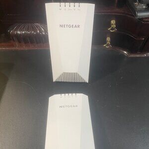 2 Netgear EX7500 Nighthawk X4S AC2200 Tri-Band Wi-Fi Mesh Range Extender White